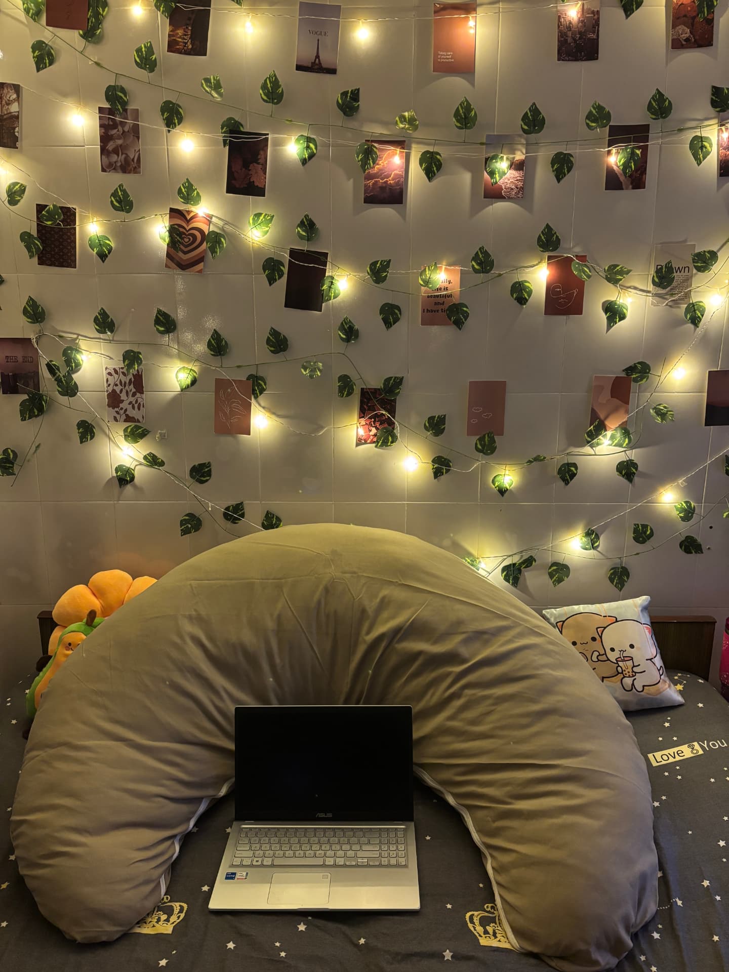 Diwan Body Pillow in a customer bedroom